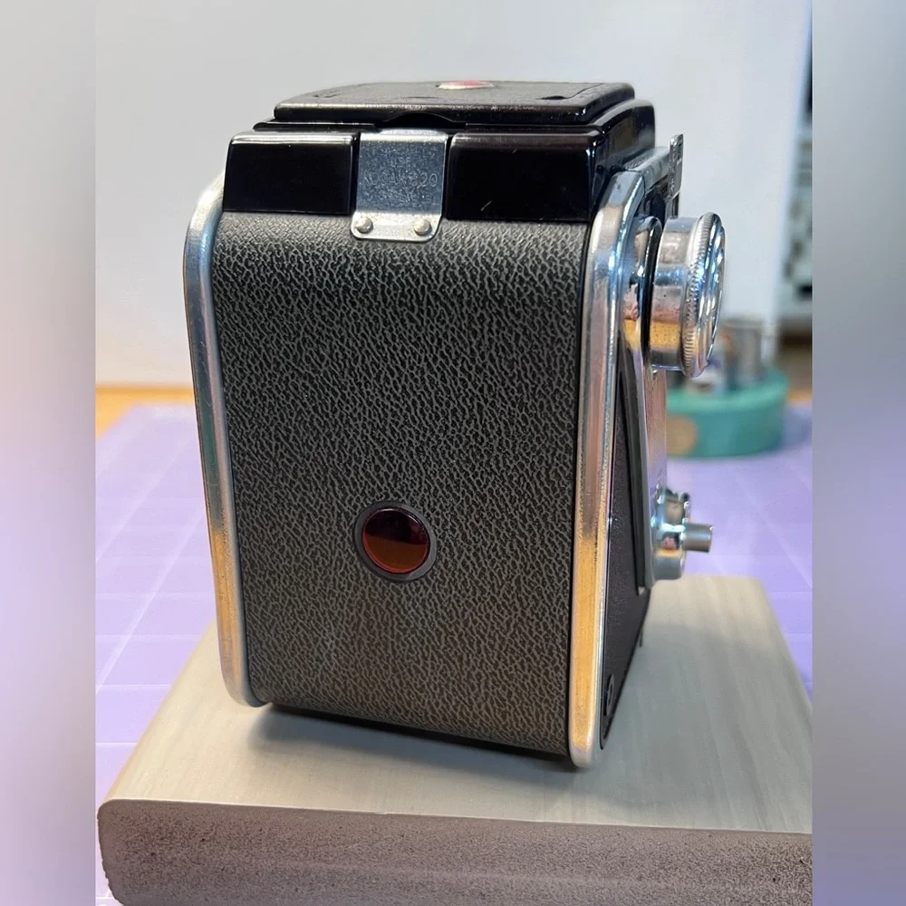 Vintage Kodak Duaflex IV TLR Camera - 620 Film - Kodet Lens - Display or Prop